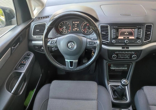 Volkswagen Sharan cena 39900 przebieg: 238000, rok produkcji 2011 z Będzin małe 254